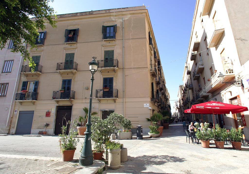 Alla Marina Bed And Breakfast Trapani Exteriör bild