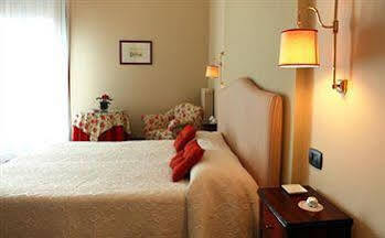 Alla Marina Bed And Breakfast Trapani Exteriör bild